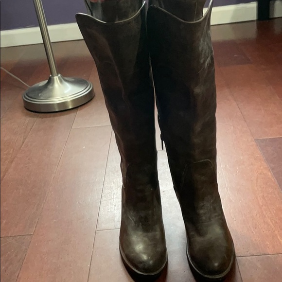 Boots - Picture 2 of 5